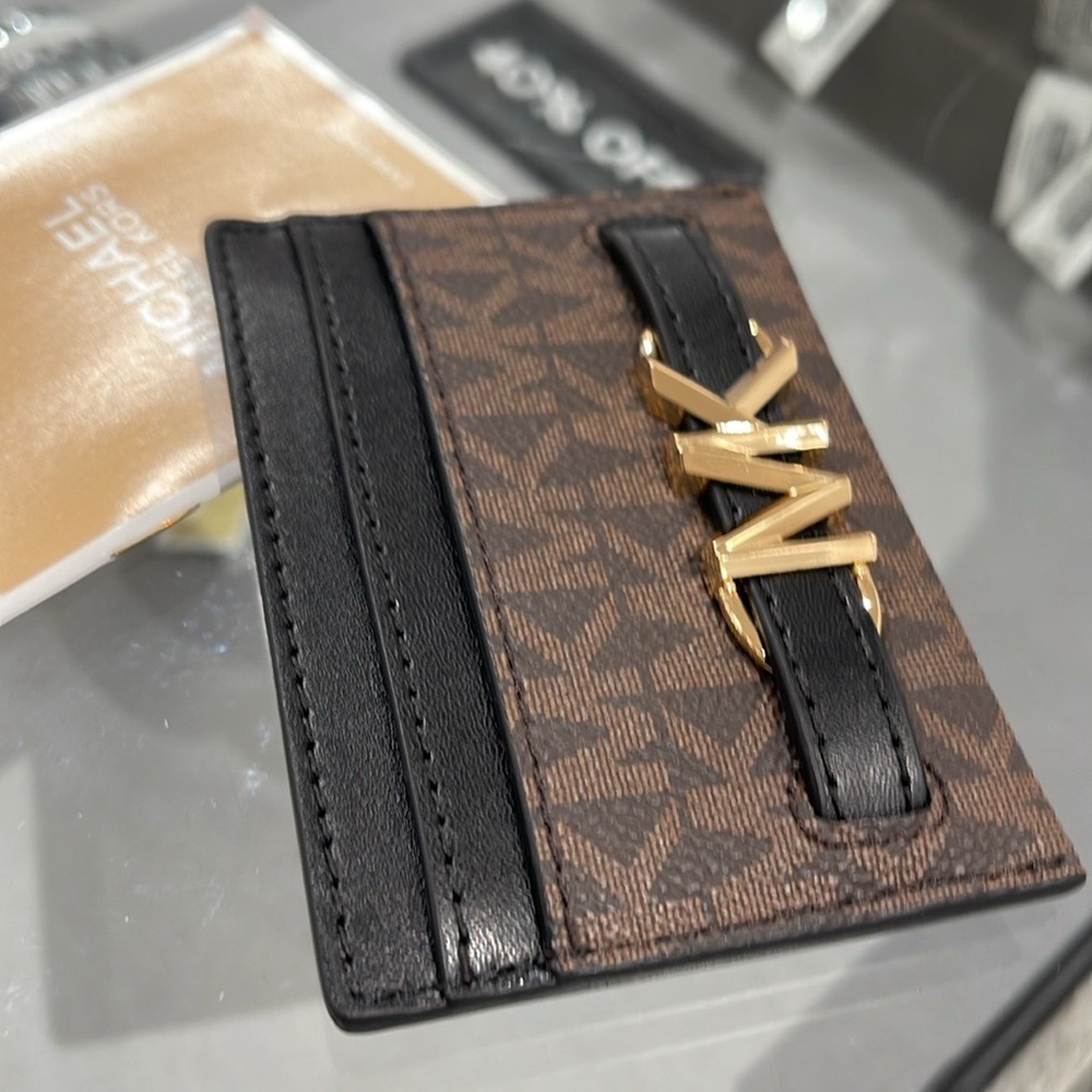 MICHAEL KORS Reed Large Card Holder Case Wallet 
Brown /Black MK Signature NWT - Picture 12 of 16